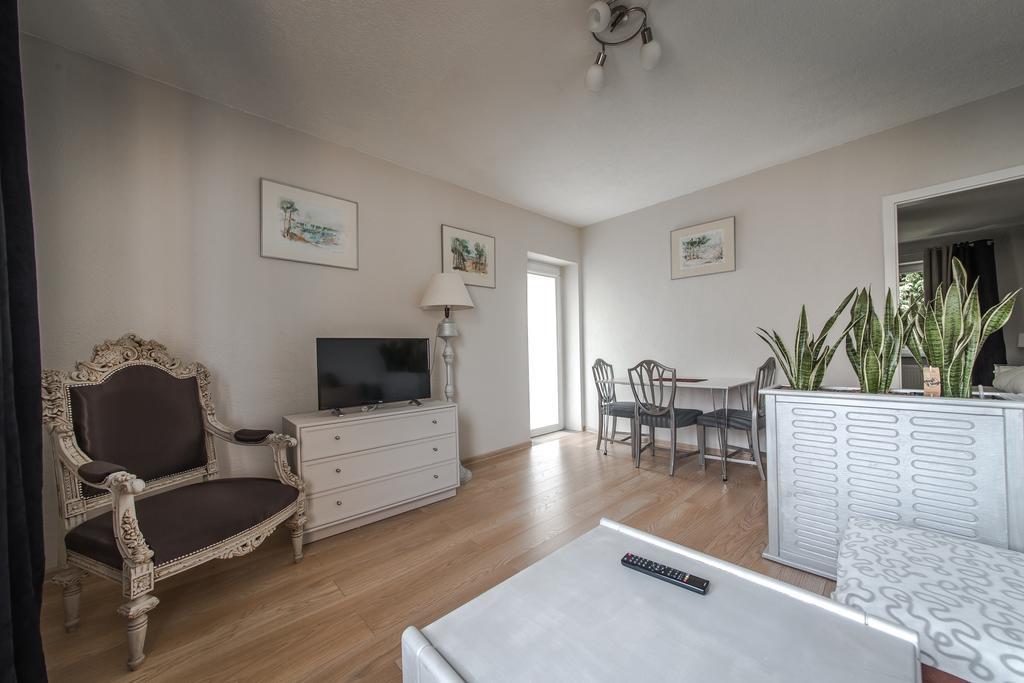 Apartamenty Jablonowa Zielona Góra Dış mekan fotoğraf