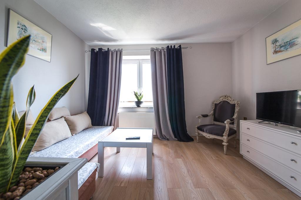 Apartamenty Jablonowa Zielona Góra Dış mekan fotoğraf